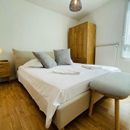 Bright Apartment In A New Building With Garage Tours Exterior foto